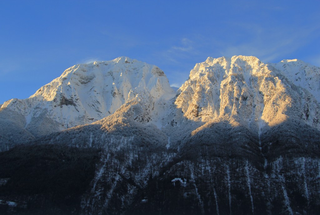 Questa immagine ha l'attributo alt vuoto; il nome del file è a-741.jpg